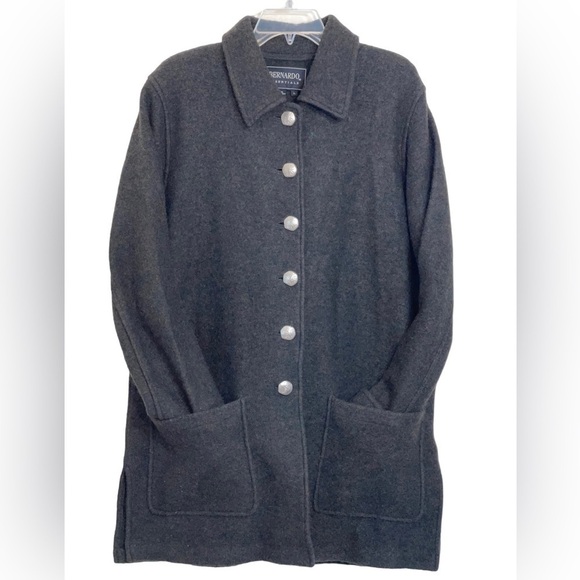 Bernardo Jackets & Blazers - Bernardo Essentials Wool coat. Size large Has some issues but otherwise GUC